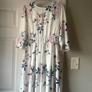 White pattern a-line dress